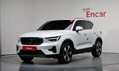 Volvo XC40 · 2025 год