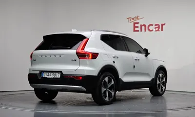 Volvo XC40 2025, 18856 км, за 27257.38 USD