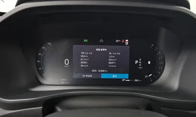 Volvo XC40 2025, 18856 км, за 27114.5 USD - фото 8