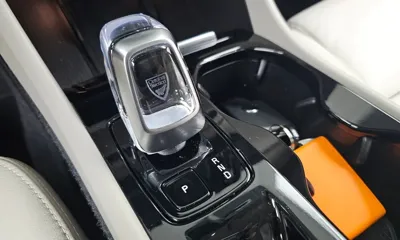 Volvo XC40 2025, 18856 км, за 27114.5 USD - фото 9