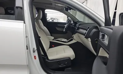 Volvo XC40 2025, 18856 км, за 27114.5 USD - фото 11