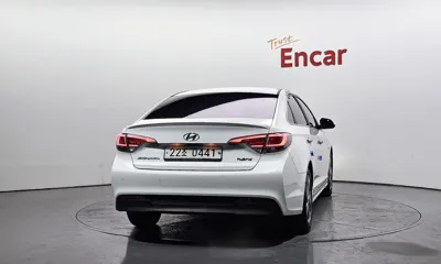 Hyundai Sonata 2017, 214046 км, за 4629.14 USD