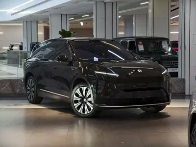 Nio ES8 2024, 21000 км, за 30050.28 USD