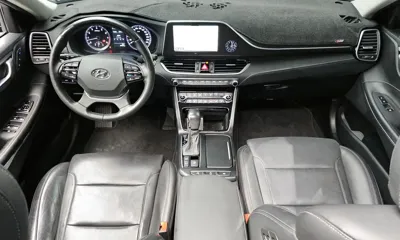 Hyundai Grandeur 2019, 64944 км, за 11590.8 USD - фото 7