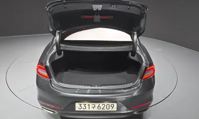 Hyundai Grandeur 2019, 64944 км, за 11590.8 USD - фото 20