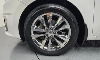 Kia Canival 2018, 120602 км, за 9122.16 USD