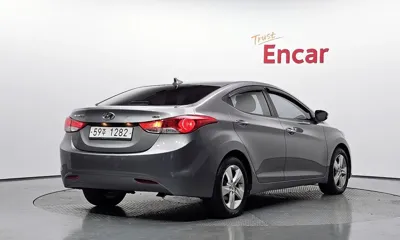 Hyundai Avante 2014, 114378 км, за 3249.33 USD