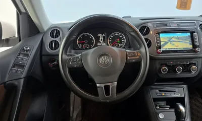 Volkswagen Tiguan 2015, 132676 км, за 4823.26 USD - фото 13