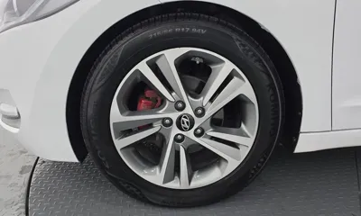 Hyundai Avante 2018, 126515 км, за 5853.72 USD