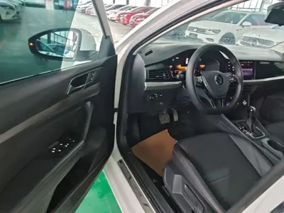 Volkswagen Lavida 2022, 63500 км, за 8769.69 USD - фото 16