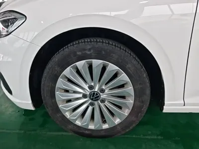 Volkswagen Lavida 2022, 63500 км, за 8769.69 USD - фото 23