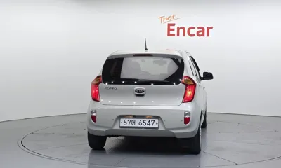 Kia Morning 2015, 124700 км, за 2925.31 USD