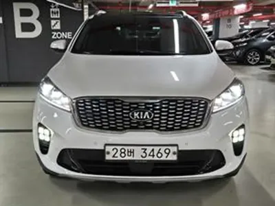 Kia Sorento 2018, 113231 км, за 12958.25 USD