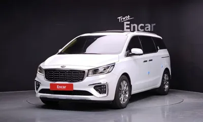 Kia Canival · 2019 год