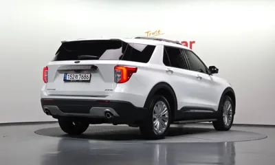 Ford Explorer 2023, 10240 км, за 24093.24 USD