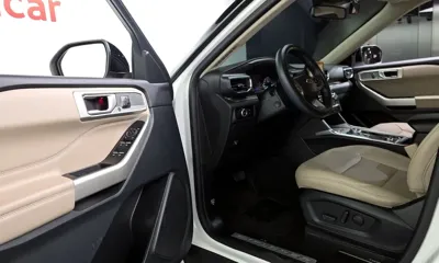 Ford Explorer 2023, 10240 км, за 24093.24 USD - фото 10