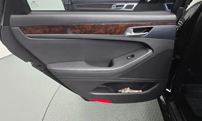Hyundai Genesis 2015, 127251 км, за 6440.29 USD - фото 25