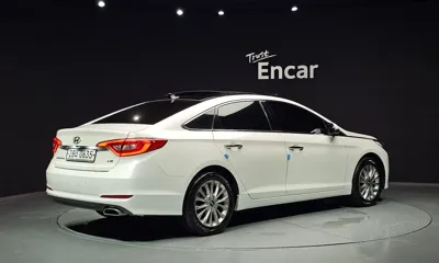 Hyundai Sonata 2017, 50565 км, за 8334.96 USD