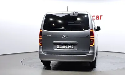 Hyundai Starex 2020, 140617 км, за 9327.37 USD