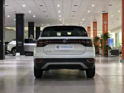 Volkswagen Tacqua 2024, 70000 км, за 9184.51 USD
