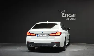 BMW 5-Series 2023, 29547 км, за 32503.4 USD