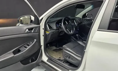 Hyundai Tucson 2017, 121723 км, за 8791.65 USD - фото 11