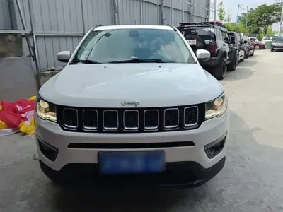 Jeep Compass 2018, 48200 км, за 8431.27 USD