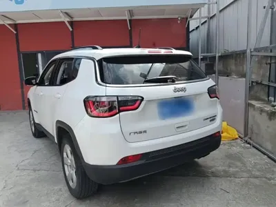Jeep Compass 2018, 48200 км, за 8431.27 USD