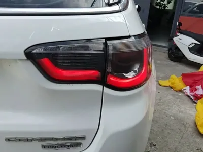 Jeep Compass 2018, 48200 км, за 8431.27 USD - фото 8