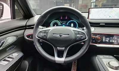Genesis GV70 2023, 41654 км, за 30921.7 USD - фото 14