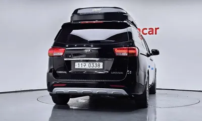 Kia Canival 2017, 110659 км, за 9122.16 USD