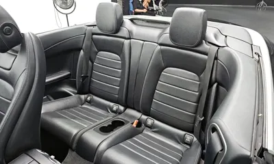 Mercedes-Benz C-Class 2018, 129397 км, за 14344.27 USD - фото 12