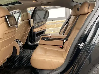 BMW 7 Series 2013, 120000 км, за 11506.19 USD