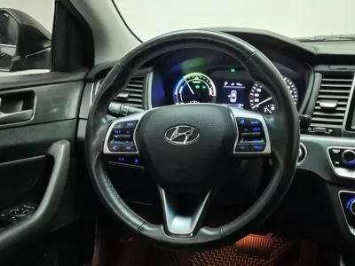 Hyundai Sonata 2019, 133837 км, за 6305.66 USD - фото 12