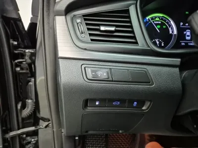 Hyundai Sonata 2019, 133837 км, за 6305.66 USD - фото 17