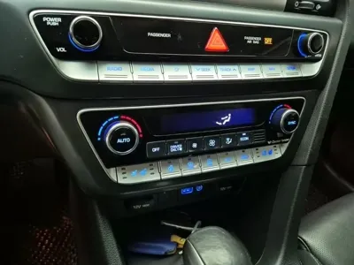 Hyundai Sonata 2019, 133837 км, за 6305.66 USD - фото 18