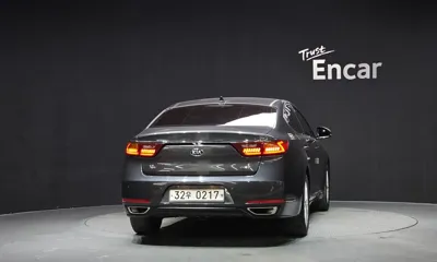 Kia K7 2016, 188543 км, за 4791.91 USD