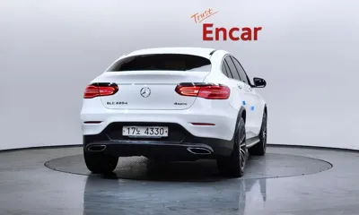 Mercedes-Benz GLC-Class 2018, 54796 км, за 19537.47 USD
