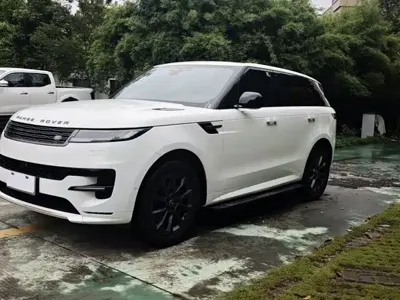 Land Rover Sport 2024, 43300 км, за 97305.35 USD