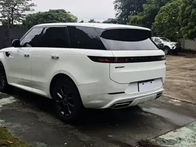 Land Rover Sport 2024, 43300 км, за 97305.35 USD - фото 6