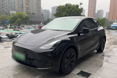 Tesla Model Y 2023, 51600 км, за 28628 USD