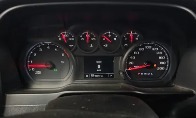 Chevrolet Silverado 2020, 58317 км, за 28901.72 USD - фото 8