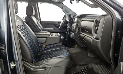 Chevrolet Silverado 2020, 58317 км, за 28901.72 USD - фото 11