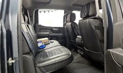 Chevrolet Silverado 2020, 58317 км, за 28901.72 USD - фото 12