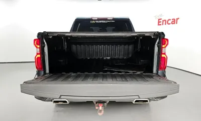 Chevrolet Silverado 2020, 58317 км, за 28901.72 USD - фото 20