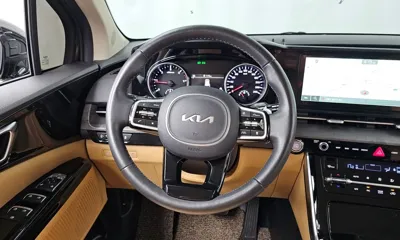 Kia Canival 2023, 59079 км, за 18905.08 USD - фото 13