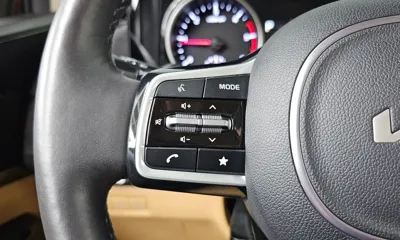 Kia Canival 2023, 59079 км, за 18905.08 USD - фото 26