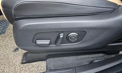 Kia Canival 2023, 59079 км, за 18905.08 USD - фото 32