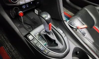 Hyundai Veloster 2019, 156509 км, за 6541.13 USD - фото 9