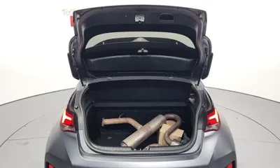 Hyundai Veloster 2019, 156509 км, за 6541.13 USD - фото 20